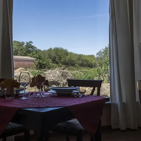 Country Mandra Edera Hotel