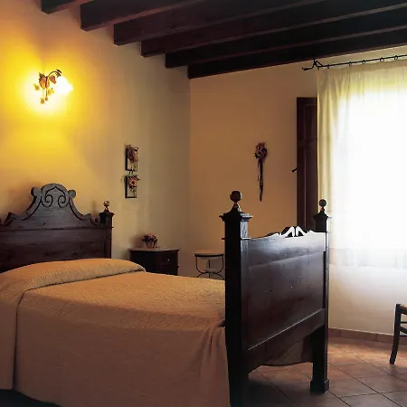 Hotell Country Mandra Edera